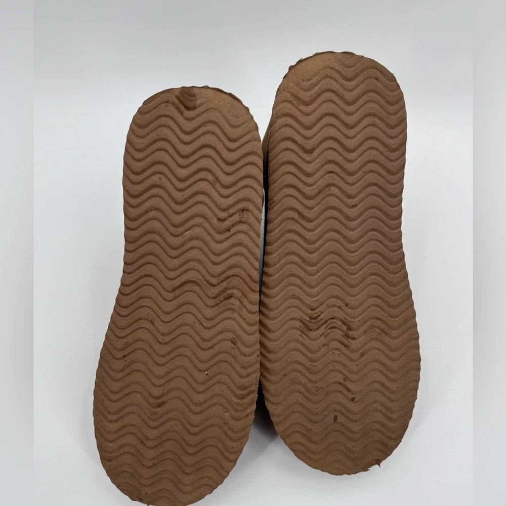 American Age Cream Lined Footwear